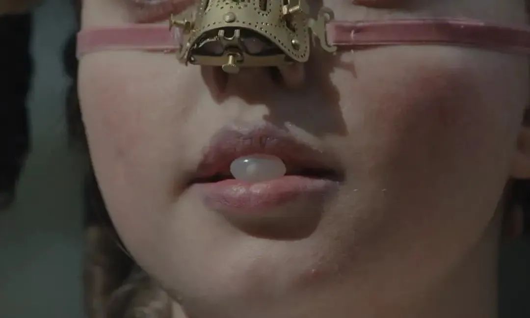 怕了吧,2025突然杀出个票房黑马