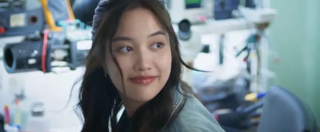 怕了吧,2025突然杀出个票房黑马