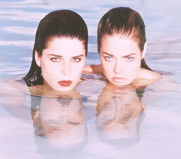 50部曾让影坛震惊的大尺度电影，你看过几部？